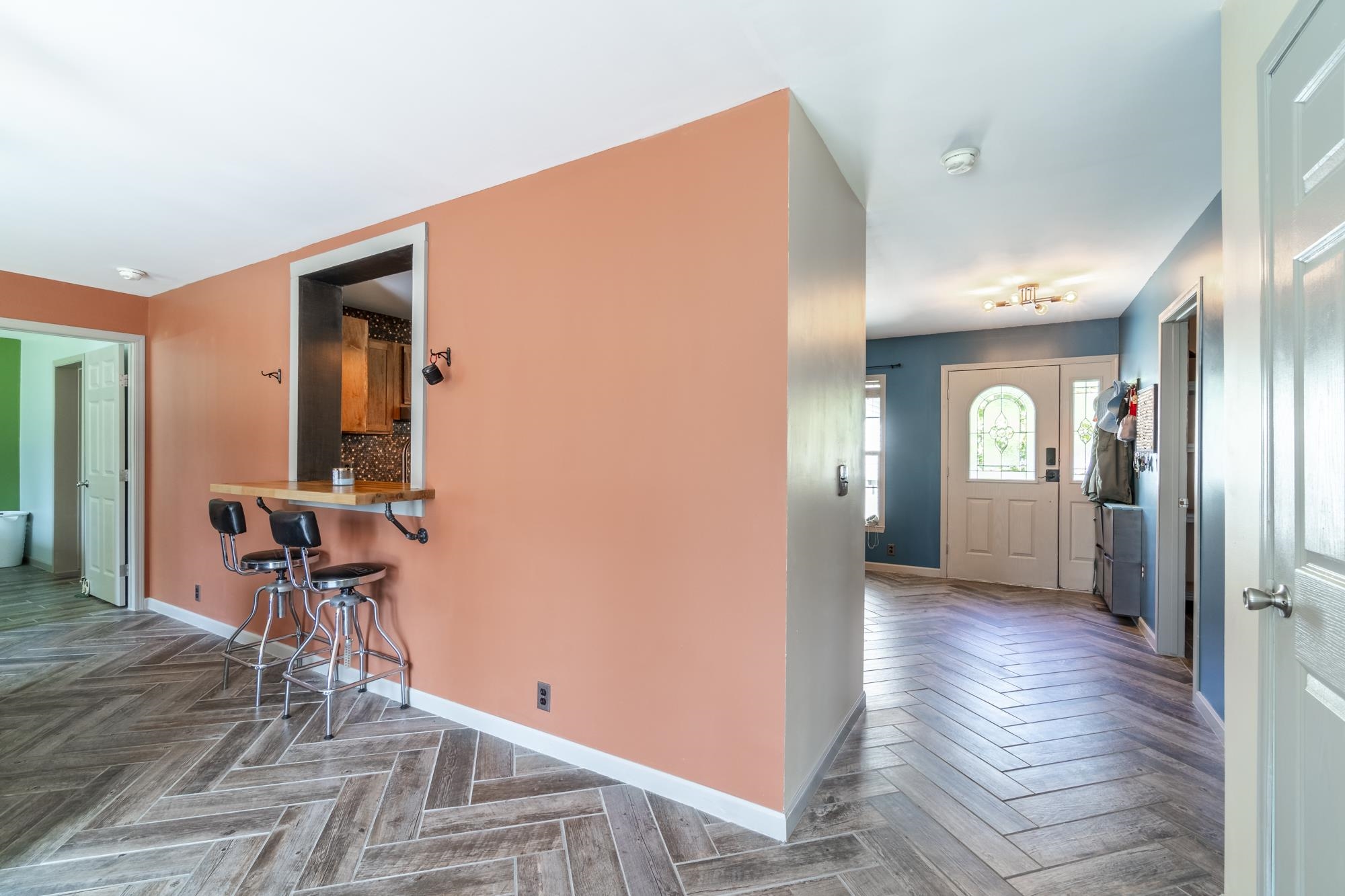 408 East Stocker Street Angola, IN 46703 - Photo 6 of 36