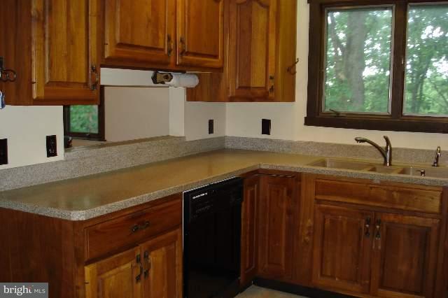 1229 Kuhn Road Boiling Springs, PA 17007 - Photo 7 of 12 Gallery Image 7