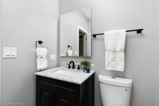 $5,000 | 4019 Faith Lane, St. Charles, IL 60174