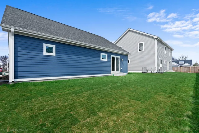 $5,000 | 4019 Faith Lane, St. Charles, IL 60174