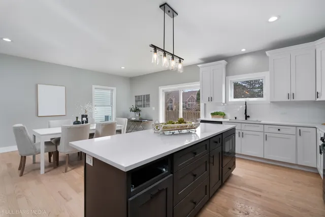 $5,000 | 4019 Faith Lane, St. Charles, IL 60174