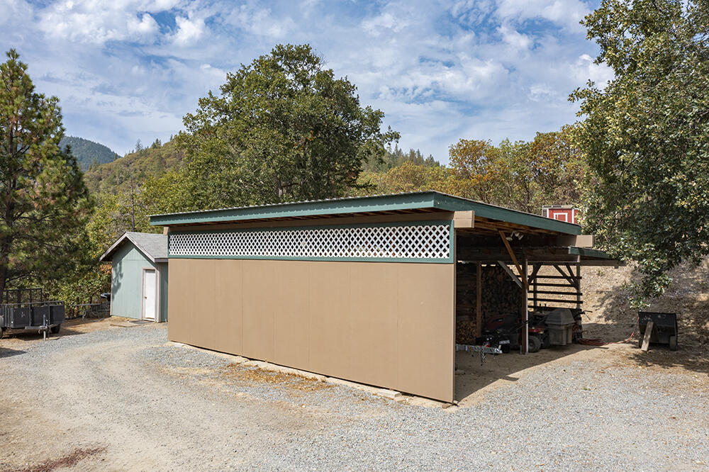 13245 Water Gap Road Williams, OR 97544 - Photo 30 of 45 31