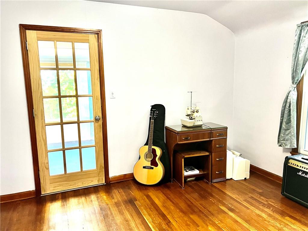 7335 Shannon Road Verona, PA 15147 - Photo 16 of 21 Gallery Image 16