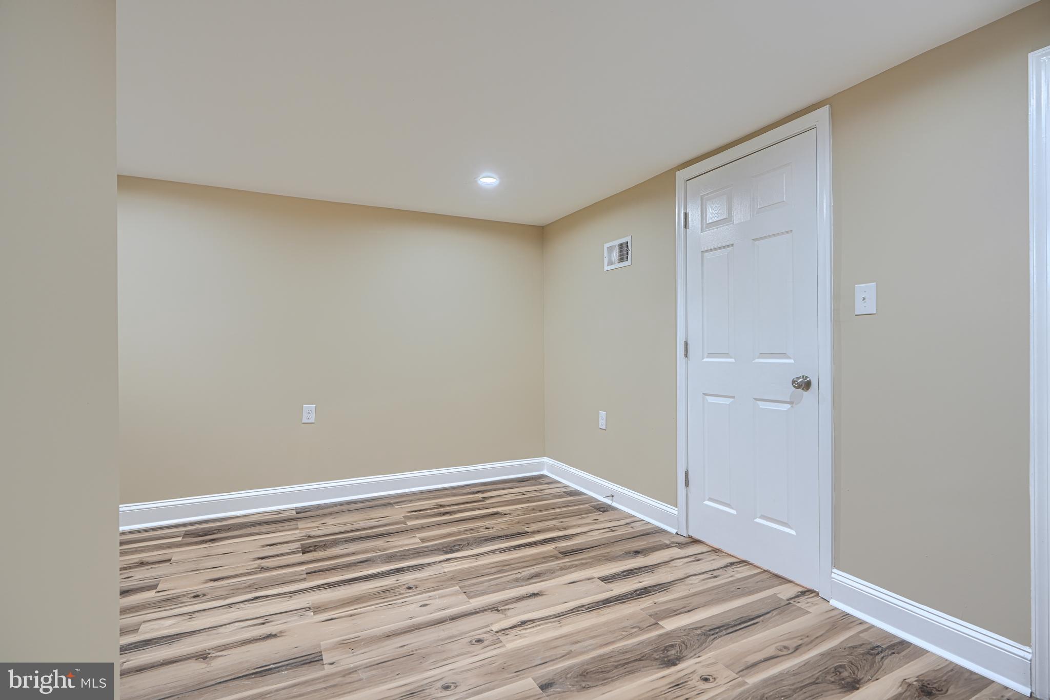 632 Charraway Road Baltimore, MD 21229 - Photo 28 of 41 Gallery Image 28