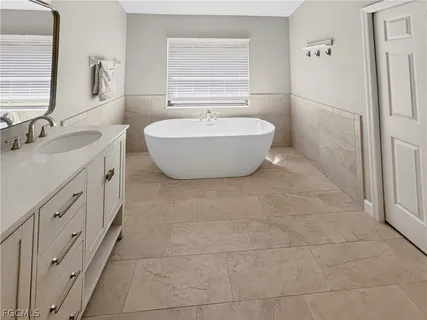 $350,000 | 15472 Admiralty Circle, Unit 1, North Fort Myers, FL 33917