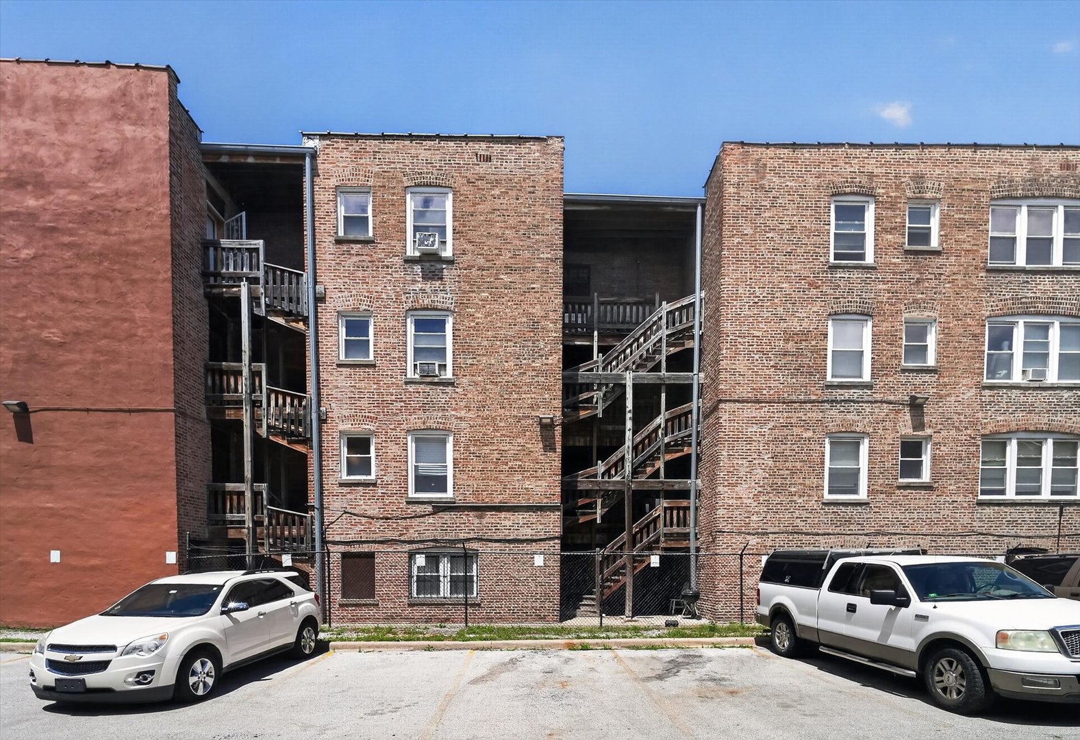 7017 South Merrill Avenue, Unit 305 Chicago, IL 60649 - Photo 30 of 41