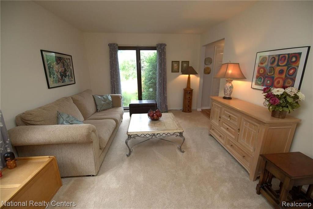 576 Middlebury Lane Rochester Hills, MI 48309 - Photo 15 of 36