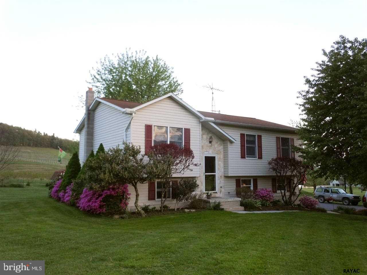 1230 Quaker Valley Road Biglerville, PA 17307 - Photo 3 of 30 Gallery Image 3