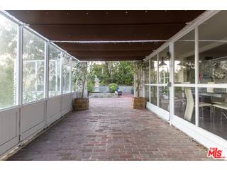 1055 Stradella Road Los Angeles, CA 90077 - Photo 18 of 18