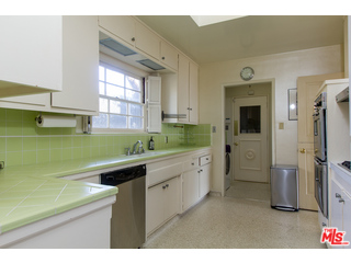 1055 Stradella Road Los Angeles, CA 90077 - Photo 5 of 18