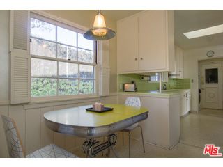 1055 Stradella Road Los Angeles, CA 90077 - Photo 6 of 18