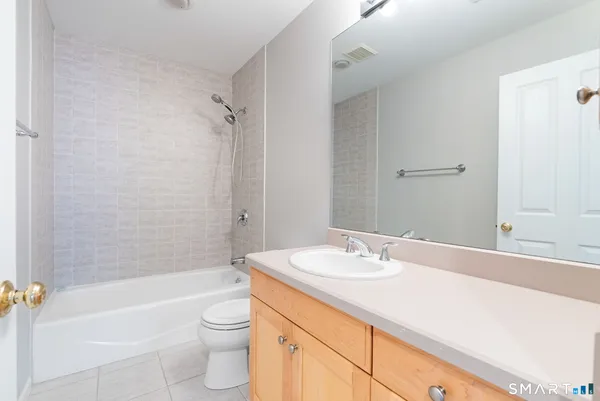 $4,000 | 5 Pierson Green, Unit 5, Cromwell, CT 06416