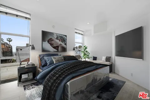 $4,995,000 | 22 28th Place, Venice, CA 90291