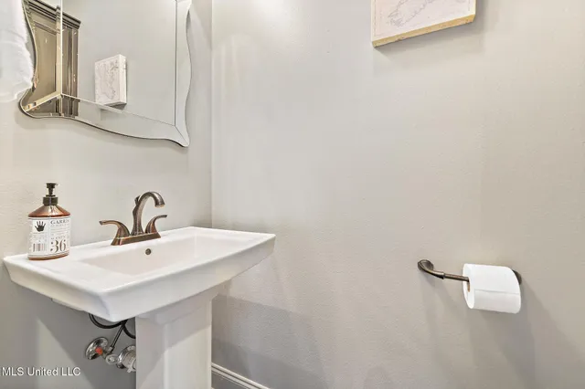 $619,900 | 74 The Hills Drive, Carriere, MS 39426