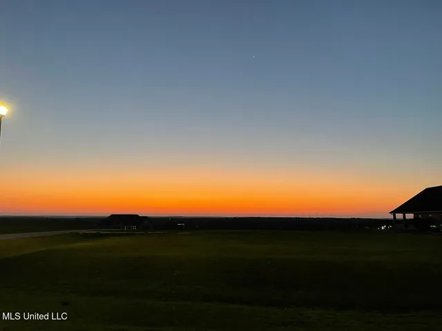 $619,900 | 74 The Hills Drive, Carriere, MS 39426