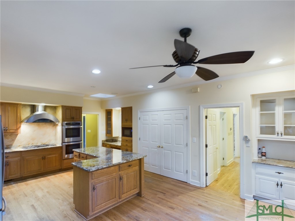 6 Pelham Road Savannah, GA 31411 - Photo 5 of 29 Eat-in-Kitchen