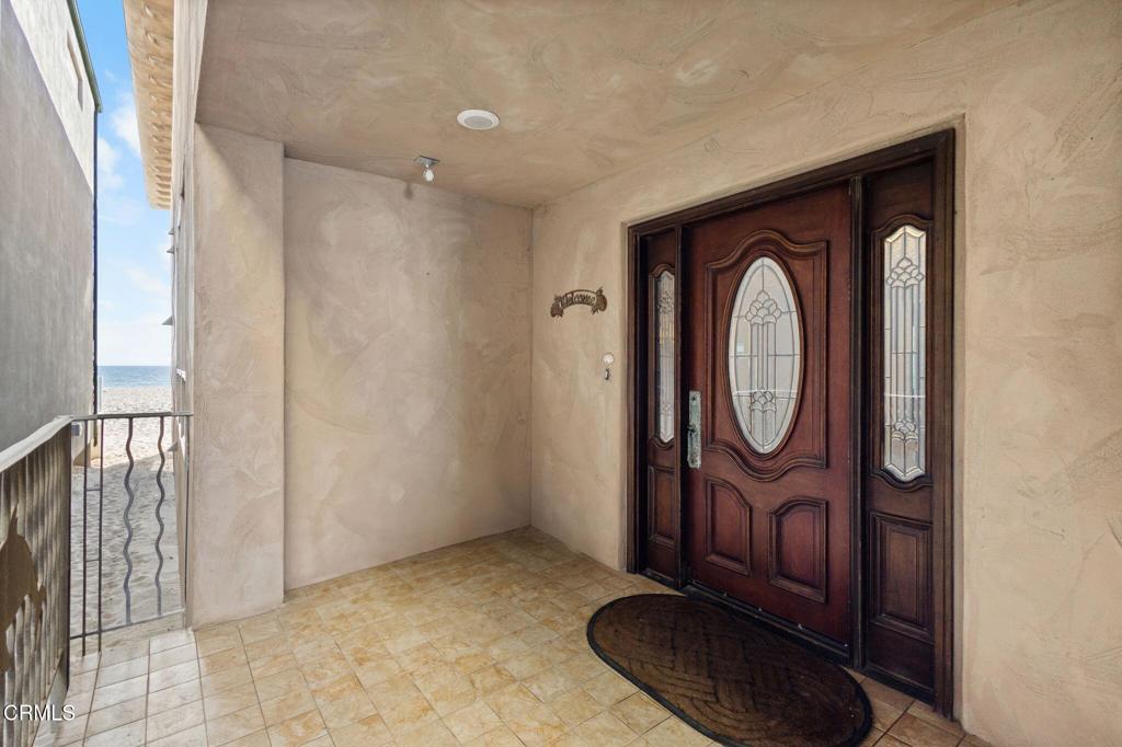 5160 Neptune Square Oxnard, CA 93035 - Photo 7 of 74