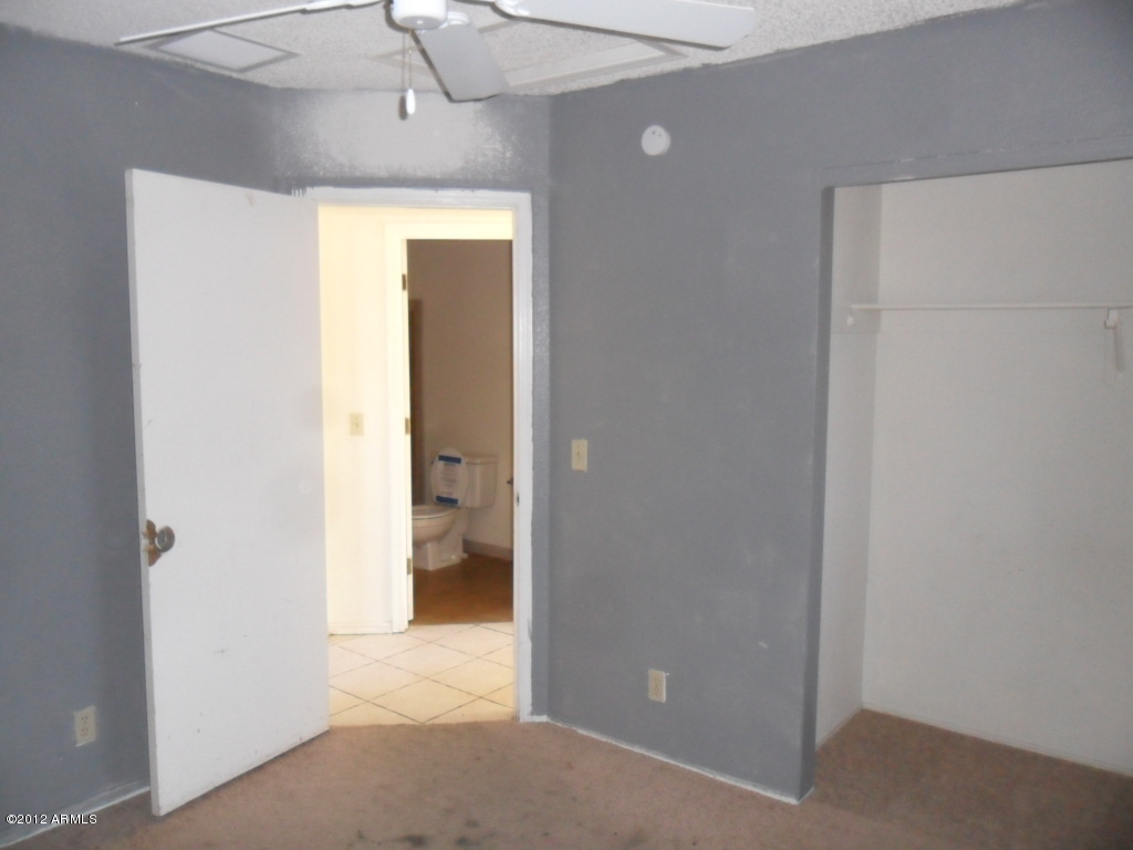 1424 East Fremont Road Phoenix, AZ 85042 - Photo 18 of 25 SAM_0366