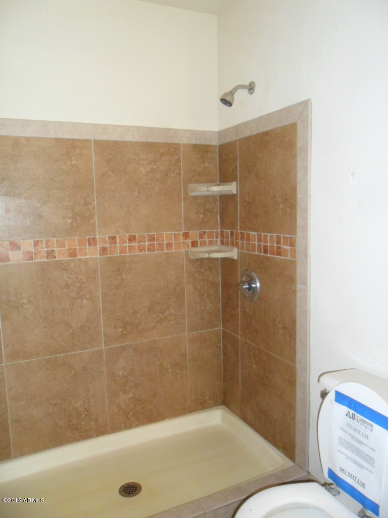 1424 East Fremont Road Phoenix, AZ 85042 - Photo 19 of 25 SAM_0367