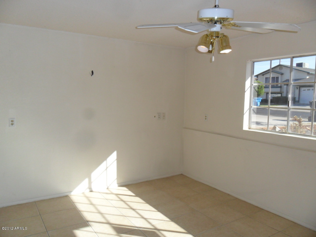 1424 East Fremont Road Phoenix, AZ 85042 - Photo 23 of 25 SAM_0374