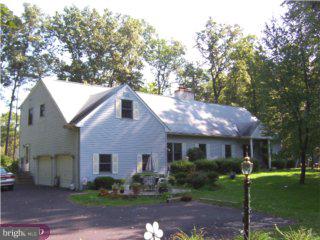 153 Knapp Road Lansdale, PA 19446 - Photo 1 of 6 Gallery Image 1