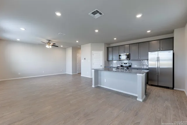 $1,775 | 4319 Brigade Bend, Converse, TX 78109