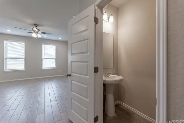 $1,699 | 4319 Brigade Bend, Converse, TX 78109