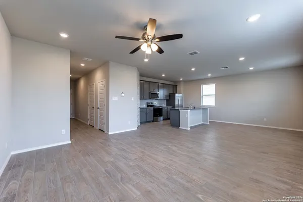 $1,699 | 4319 Brigade Bend, Converse, TX 78109