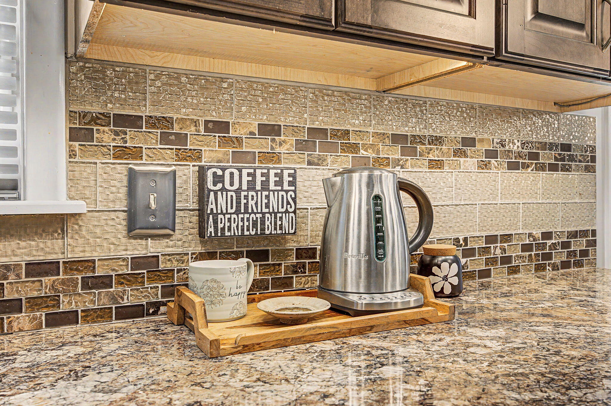 513 Stone Ridge Drive Lansing, MI 48917 - Photo 15 of 45 Counter and Backsplash