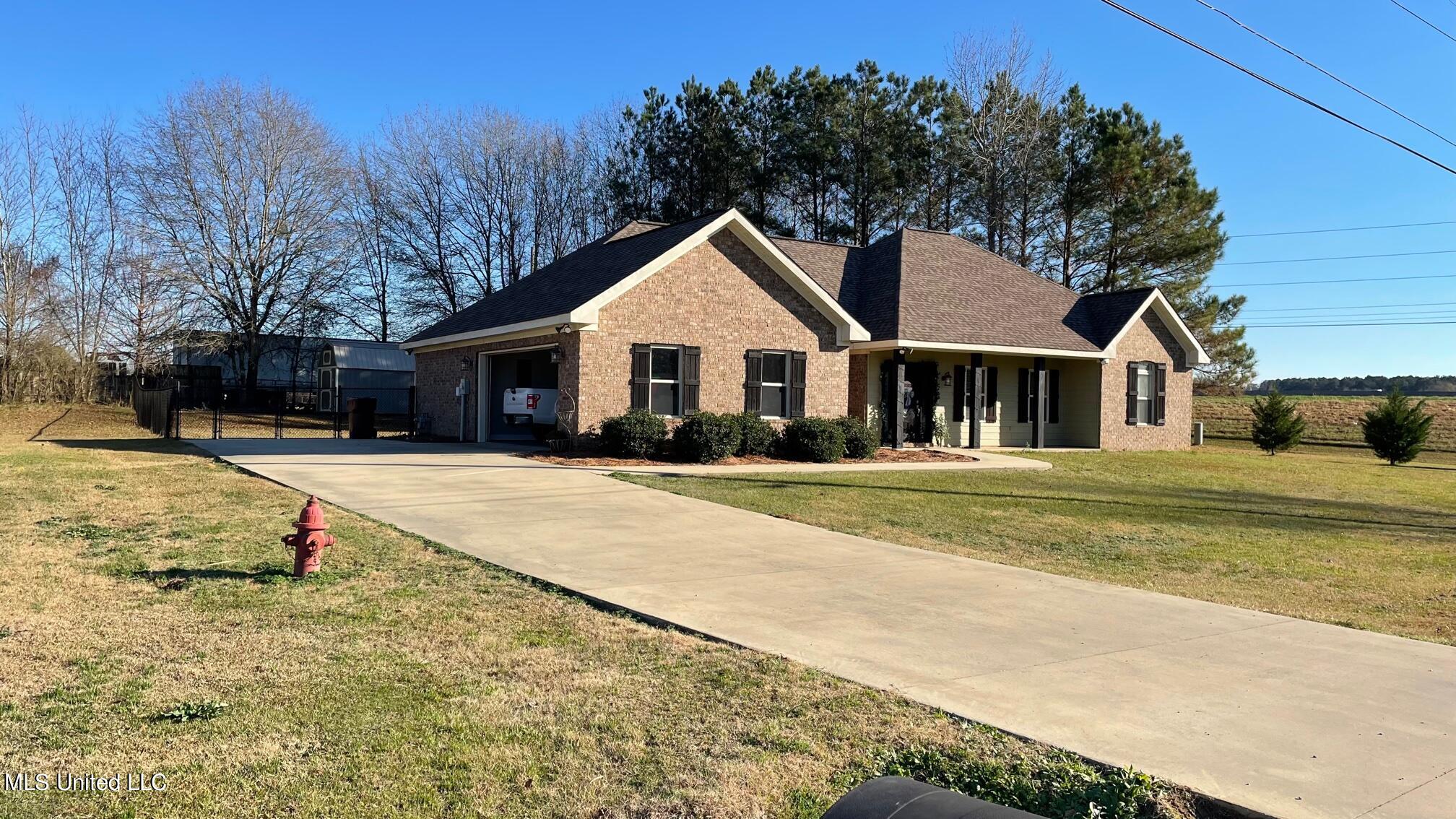 273 Caitlin Avenue Mathiston, MS 39752 - Photo 5 of 28 IMG_2143