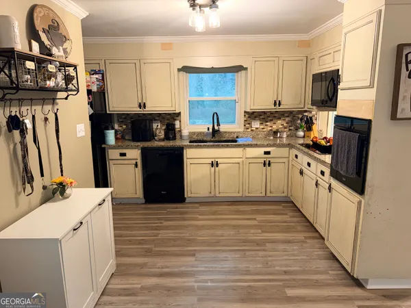 $299,900 | 171 Candy Circle, Winterville, GA 30683