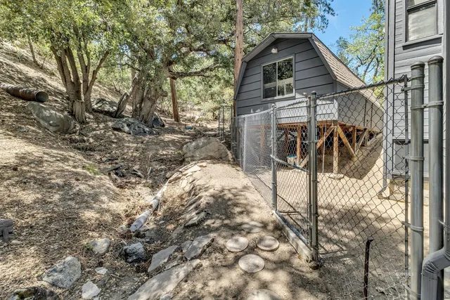 $579,000 | 25370 Eagles Nest Trail, Idyllwild, CA 92549