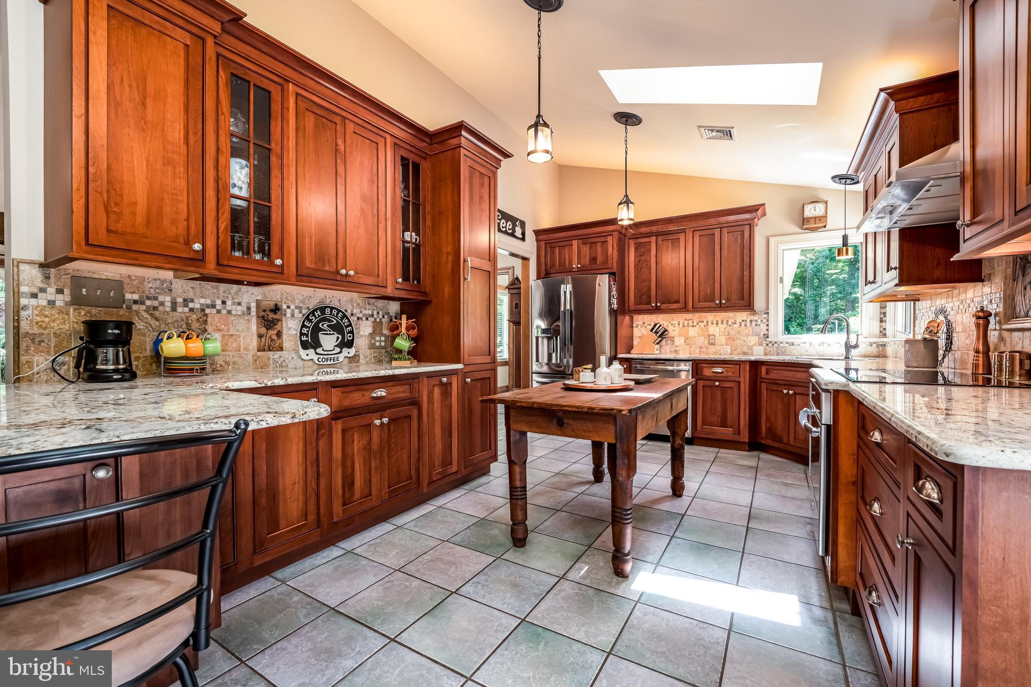 1949 Upper Ridge Road Green Lane, PA 18054 - Photo 16 of 92 Kitchen with granite tops