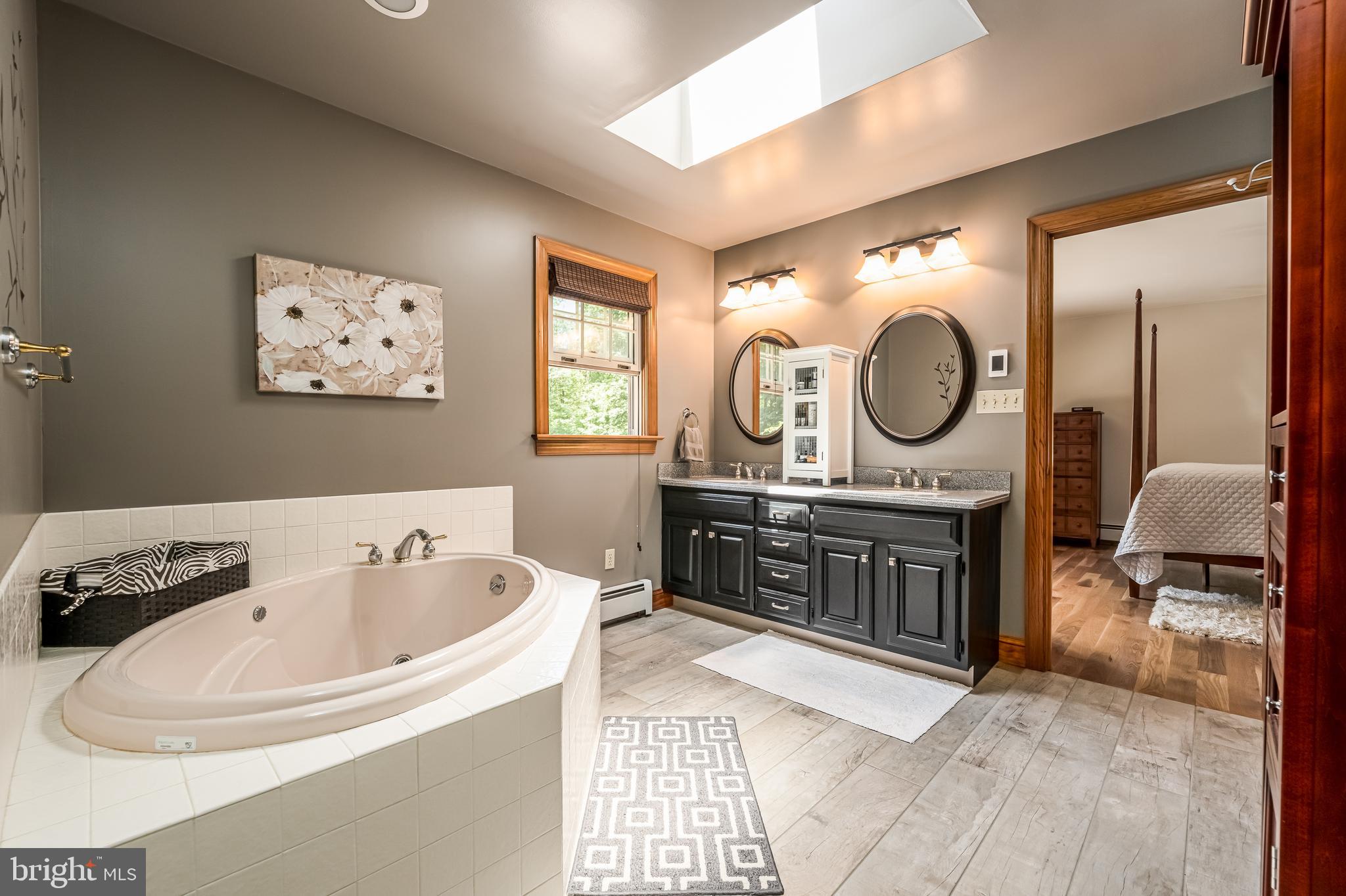 1949 Upper Ridge Road Green Lane, PA 18054 - Photo 28 of 92 Master bath