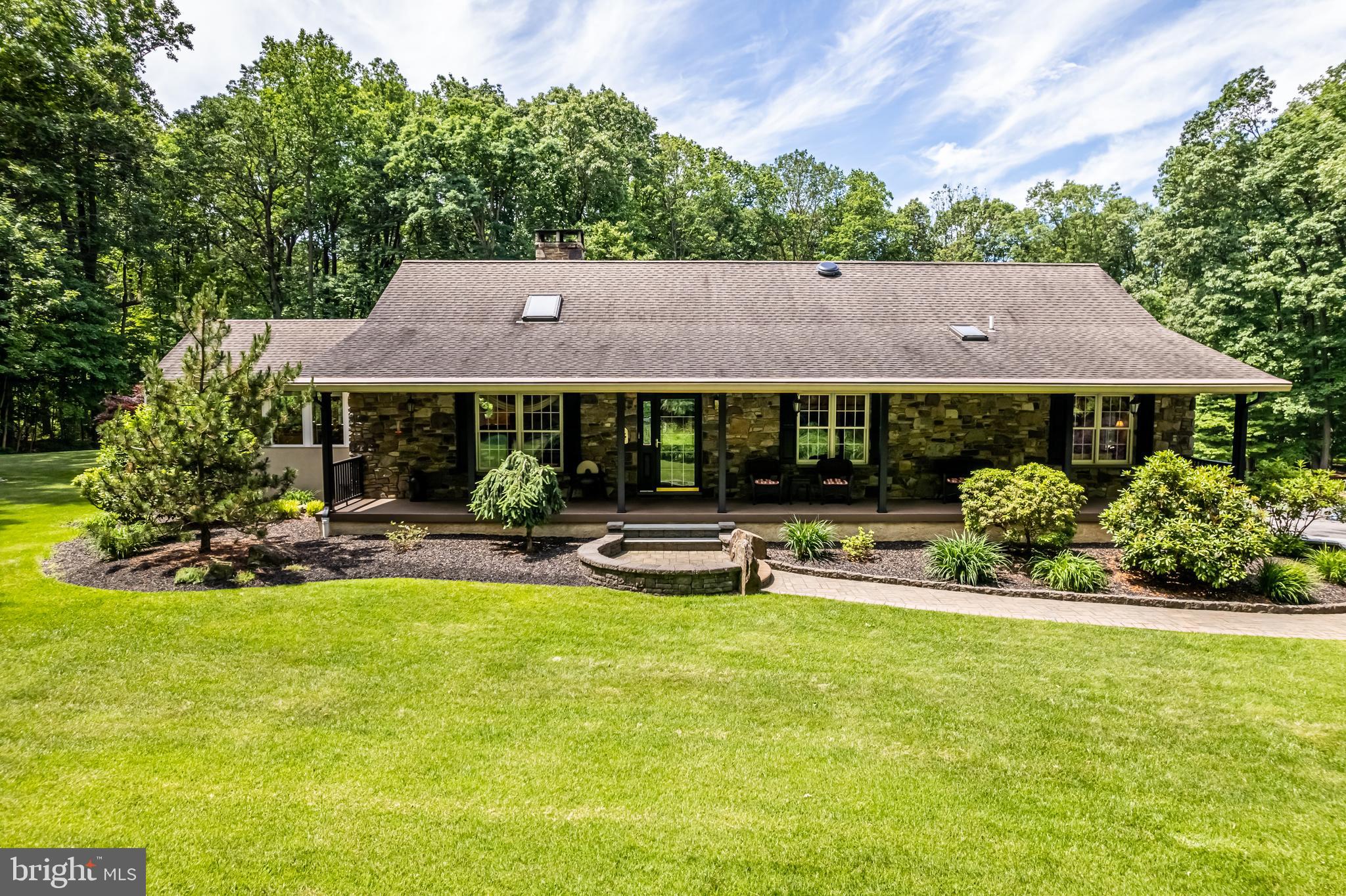 1949 Upper Ridge Road Green Lane, PA 18054 - Photo 4 of 92 Front view