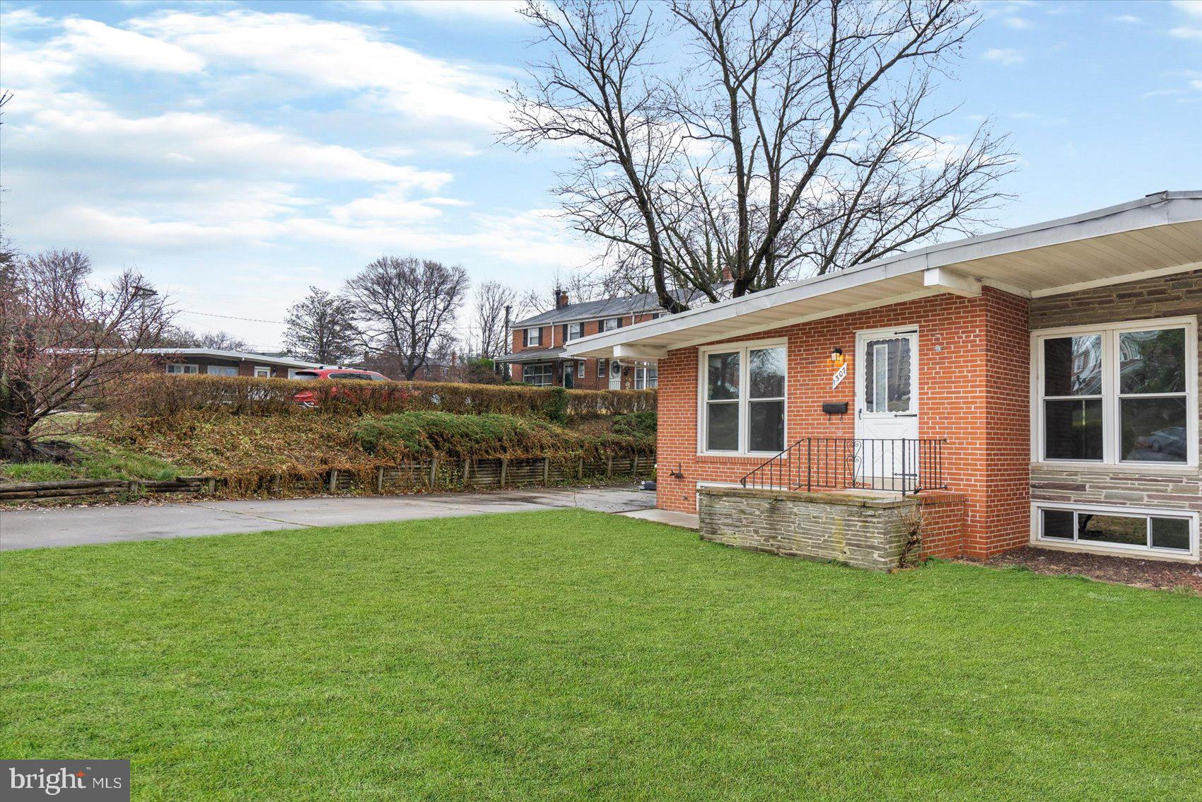 1307 Glenmont Road Baltimore, MD 21239 - Photo 3 of 36 Gallery Image 3