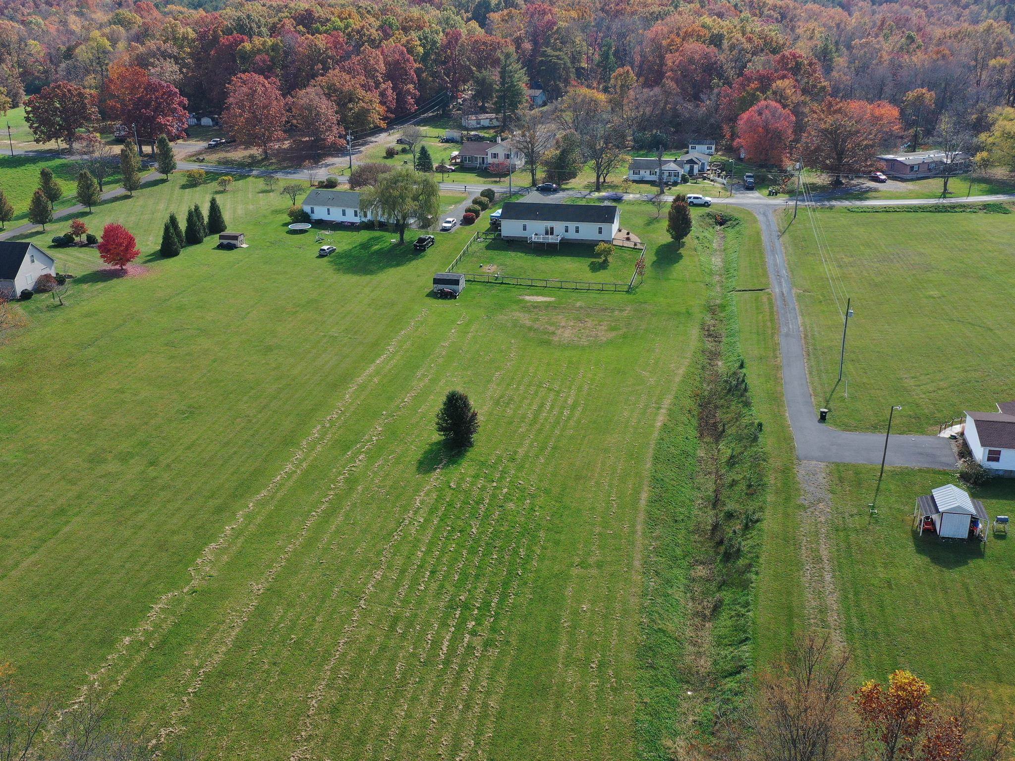 3427 Lyndhurst Road Stuarts Draft, VA 24477 - Photo 3 of 36 a bird view of a house with a yard