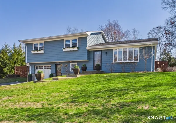 $495,000 | 28 Elaine Street, Stonington, CT 06379