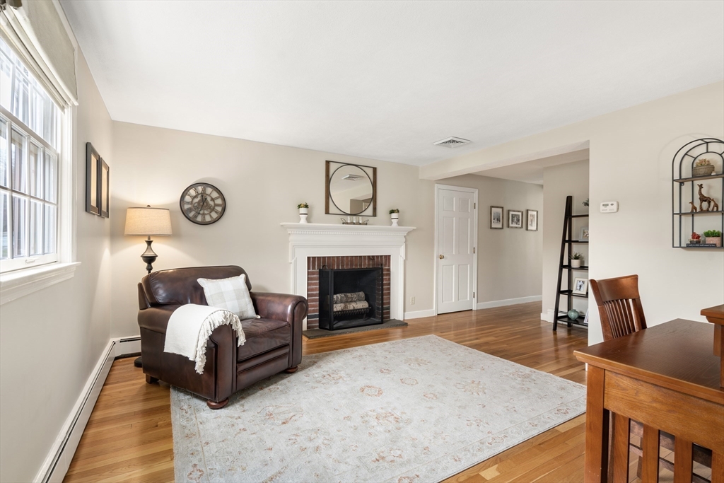 6 Marlyn Road Medfield, MA 02052 - Photo 3 of 42 Gallery Image 3