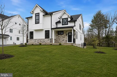 $925,000 | 10 Churchville Lane, Churchville, PA 18966