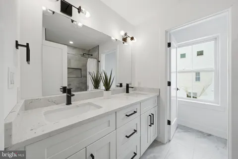 $1,085,000 | 10 Churchville Lane, Churchville, PA 18966