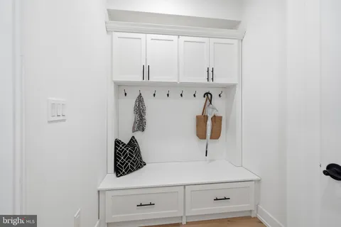 $1,085,000 | 10 Churchville Lane, Churchville, PA 18966