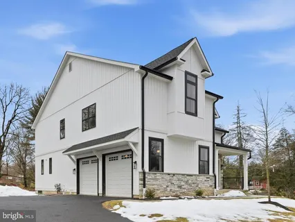 $1,085,000 | 10 Churchville Lane, Churchville, PA 18966