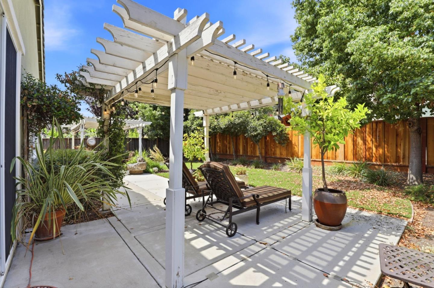 9531 Rodeo Drive Gilroy, CA 95020 - Photo 35 of 42 Gallery Image 35