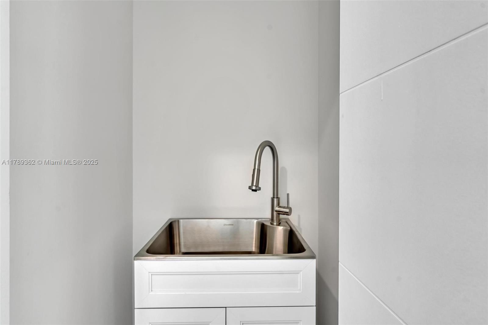 1389 Southwest 22nd Terrace Miami, FL 33145 - Photo 46 of 63