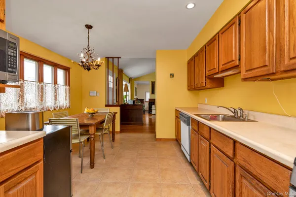 $589,000 | 1521 Pine Acres Boulevard, Bay Shore, NY 11706