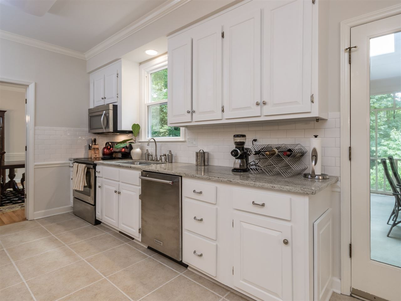 4005 Nottaway Road Durham, NC 27707 - Photo 9 of 25 Kitchen