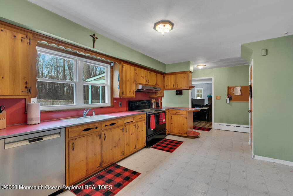 479 Dwight Road Middletown, NJ 07748 - Photo 16 of 48 021_dsc06070