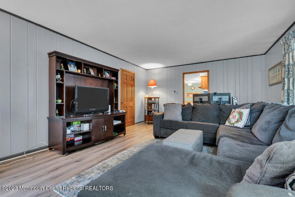 479 Dwight Road Middletown, NJ 07748 - Photo 23 of 48 029_dsc06102
