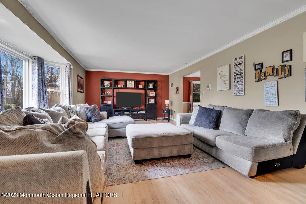 479 Dwight Road Middletown, NJ 07748 - Photo 8 of 48 013_dsc06015